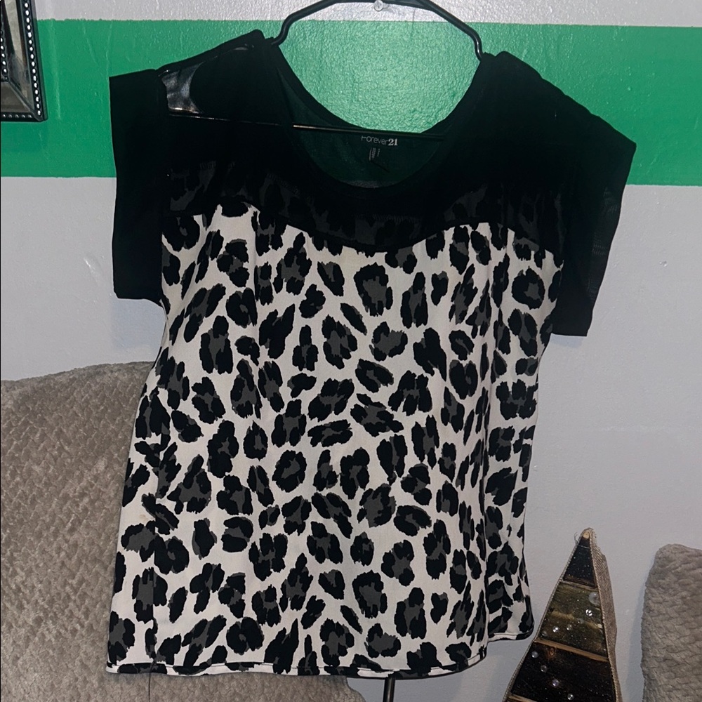 Forever 21 Black and White Animal Print Blouse